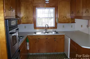 2402 Brantley Rd, Kannapolis, NC 28083 - Photo 9