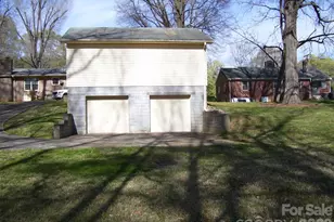 2402 Brantley Rd, Kannapolis, NC 28083 - Photo 5