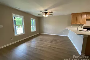 1961 Glen Manor Ct, Lincolnton, NC 28092 - Photo 7