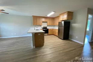 1961 Glen Manor Ct, Lincolnton, NC 28092 - Photo 5