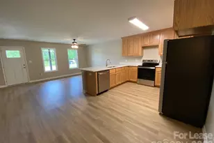 1961 Glen Manor Ct, Lincolnton, NC 28092 - Photo 3