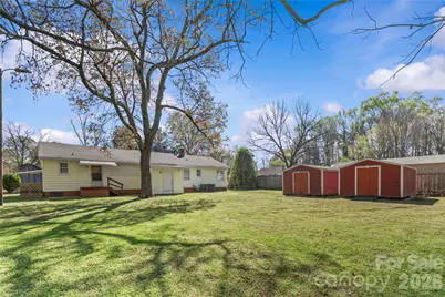 2517 Plum Street, Charlotte, NC 28269 - Photo 9