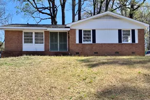 4105 Abbeydale Dr, Charlotte, NC 28205 - Photo 1