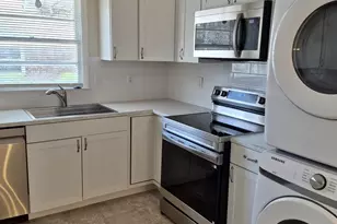 4105 Abbeydale Dr, Charlotte, NC 28205 - Photo 5