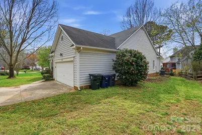 15733 Berryfield Street, Huntersville, NC 28078 - Photo 3