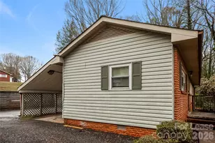 1102 Woods Dr, Statesville, NC 28677 - Photo 17