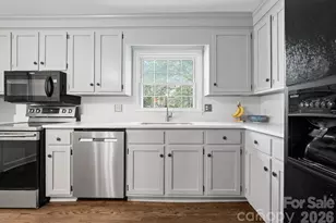 5221 Summer Gate Dr, Charlotte, NC 28226 - Photo 13