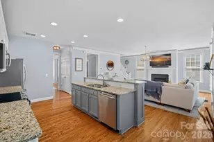 5595 Morris Hunt Dr, Fort Mill, SC 29708 - Photo 5