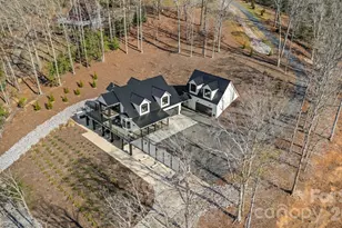 587 Carolina Dr, Troy, NC 27371 - Photo 3