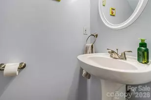 128 Rock Ridge Ln, Mount Holly, NC 28120 - Photo 5