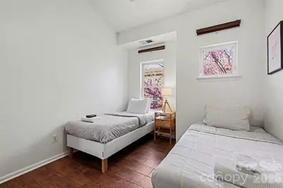 703 E 8th Street, Charlotte, NC 28202 - Photo 21