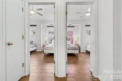 703 E 8th Street, Charlotte, NC 28202 - Photo 19