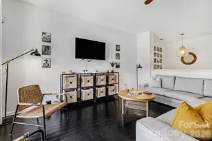 703 E 8th St, Charlotte, NC 28202 - Photo 11