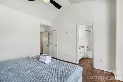 703 E 8th Street, Charlotte, NC 28202 - Photo 15