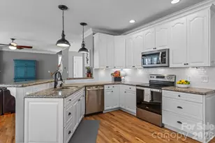 434 Catalina Dr, Mooresville, NC 28117 - Photo 7