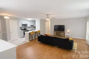 6106 Meadow Rose Ln, Charlotte, NC 28215 - Photo 3