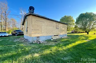 119 Za Hunter Rd, Bessemer City, NC 28016 - Photo 7