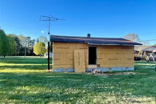 119 Za Hunter Rd, Bessemer City, NC 28016 - Photo 5