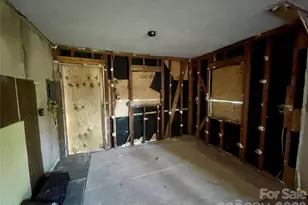 119 Za Hunter Rd, Bessemer City, NC 28016 - Photo 11