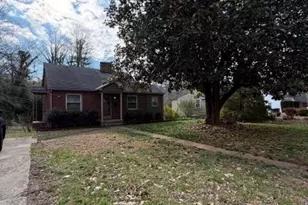 415 7th Ave Pl NW, Hickory, NC 28601 - Photo 3