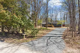 215 Crescent Heights Dr, Salisbury, NC 28146 - Photo 3