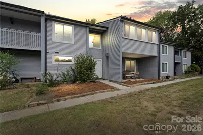 6610 Point Comfort Lane, Charlotte, NC 28226 - Photo 3