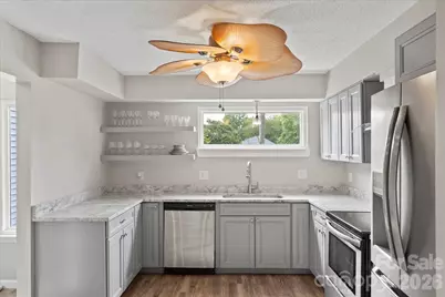 6610 Point Comfort Lane, Charlotte, NC 28226 - Photo 13