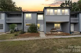 6610 Point Comfort Ln, Charlotte, NC 28226 - Photo 1