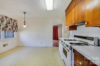 116 Crest Street, Mount Holly, NC 28120 - Photo 5