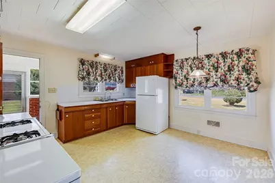 116 Crest Street, Mount Holly, NC 28120 - Photo 3