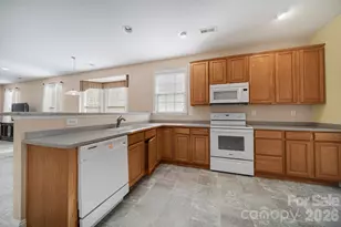 901 Platinum Dr, Fort Mill, SC 29708 - Photo 9