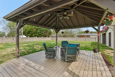 9202 Elgin Drive, Charlotte, NC 28214 - Photo 3