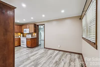 9202 Elgin Drive, Charlotte, NC 28214 - Photo 13