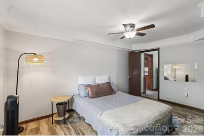 9202 Elgin Drive, Charlotte, NC 28214 - Photo 15