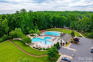 8830 Artesa Mill Ln, Charlotte, NC 28214 - Photo 41