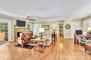 238 Park Ln, Hendersonville, NC 28791 - Photo 15