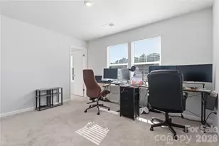 4011 Vis Pne Dr, Charlotte, NC 28215 - Photo 19