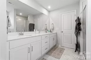 4011 Vis Pne Dr, Charlotte, NC 28215 - Photo 15