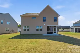 4011 Vis Pne Dr, Charlotte, NC 28215 - Photo 33