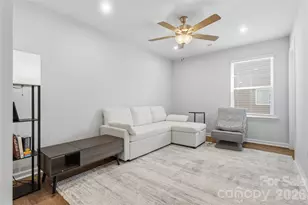 4011 Vis Pne Dr, Charlotte, NC 28215 - Photo 23