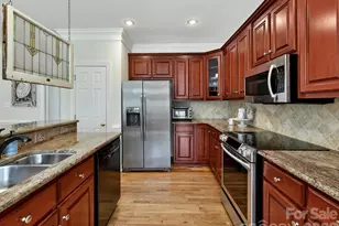 207 Hobbs St, Davidson, NC 28036 - Photo 15