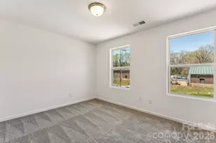 416 N 9th St, Bessemer City, NC 28016 - Photo 15