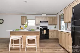 3007 Michelle Dr, Newton, NC 28658 - Photo 5