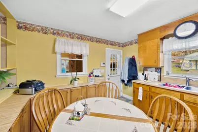 2432 Lynn Drive, Gastonia, NC 28054 - Photo 7