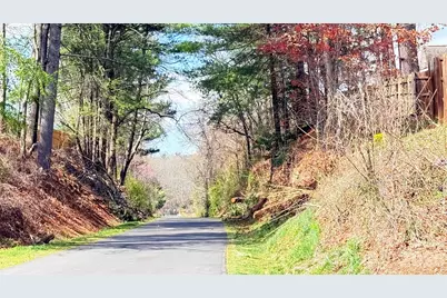 00 Toms Park Circle #21&22, Hendersonville, NC 28792 - Photo 17