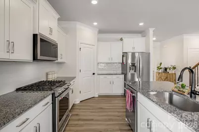 574 Fox Cove Road, Hendersonville, NC 28792 - Photo 13