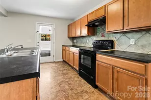 413 Homestead Ln, Albemarle, NC 28001 - Photo 5