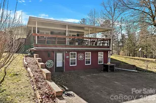 44 Tuttle Rd, Hendersonville, NC 28792 - Photo 5