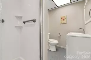 44 Tuttle Rd, Hendersonville, NC 28792 - Photo 21