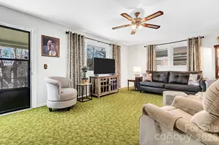 44 Tuttle Rd, Hendersonville, NC 28792 - Photo 11